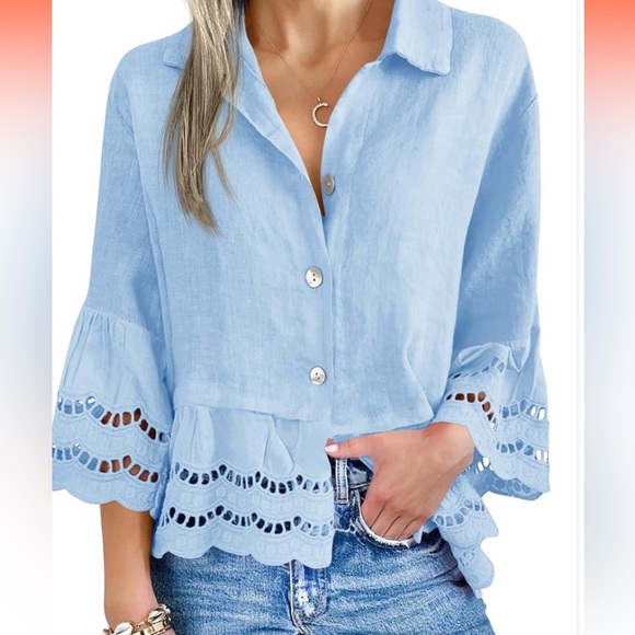 **NWOT** Light Blue Lace Trim Button Down 3/4 Sleeve Women's Top Size Small - Picture 2 of 16